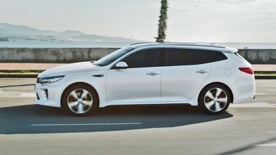 Příčníky Kia Optima sportswagon 17- s int. podélníky Wingbar Evo