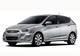 Příčníky Hyundai i25 hatchback 2012-